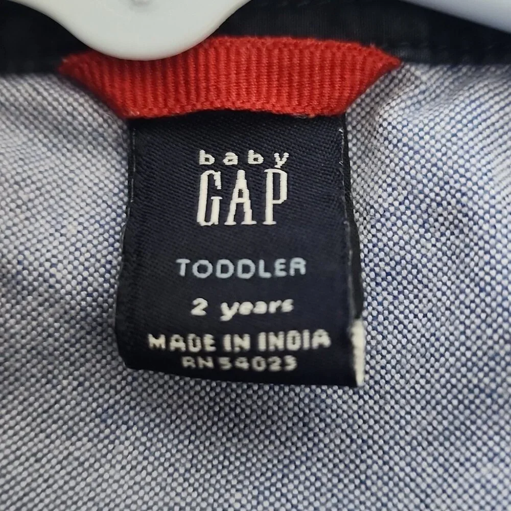 Gap toddler button down shirt size 3T